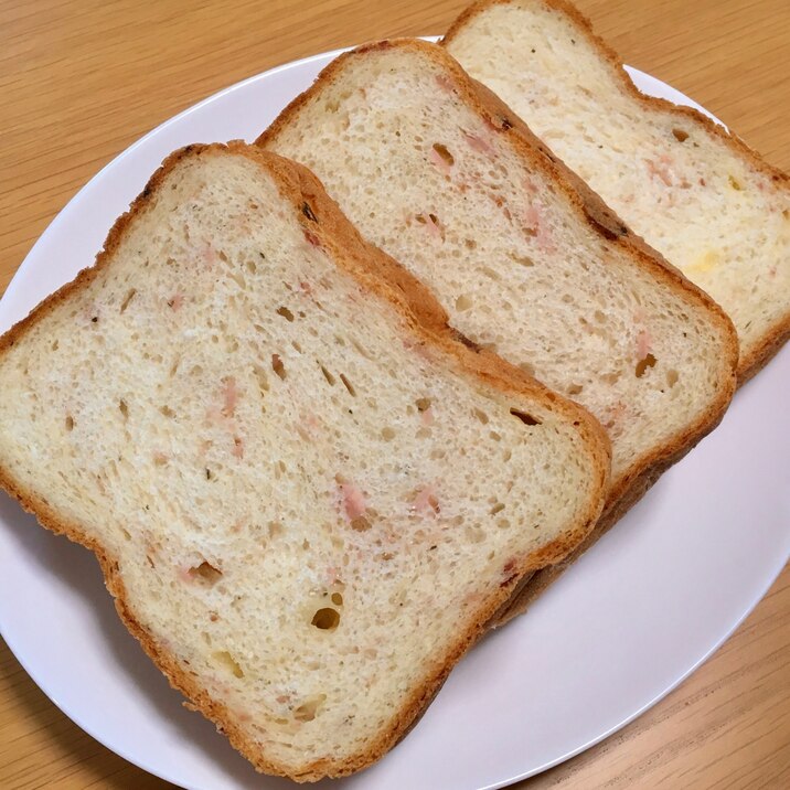 HBで☆ハムチーズバジル食パン